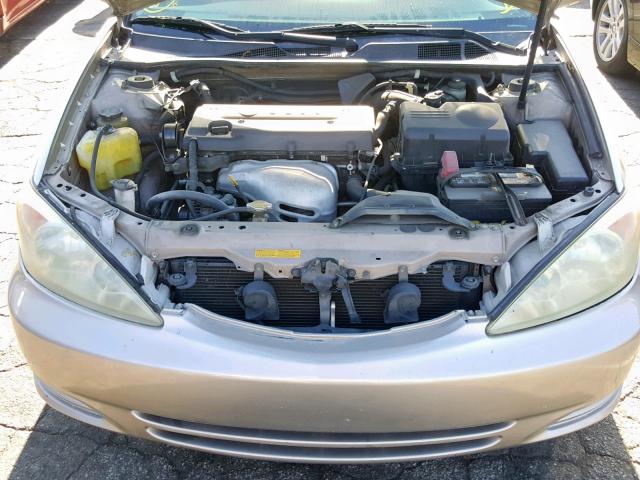 JTDBE32K430159392 - 2003 TOYOTA CAMRY LE GOLD photo 7
