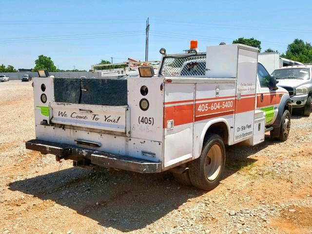 1FDAF56P46ED88801 - 2006 FORD F550 SUPER WHITE photo 4