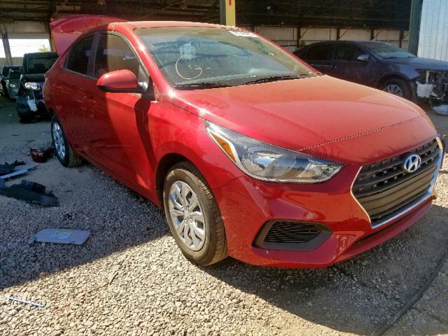 3KPC24A3XJE035130 - 2018 HYUNDAI ACCENT SE RED photo 1