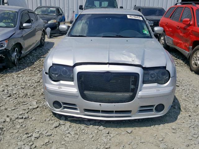 2C3LA73W36H536419 - 2006 CHRYSLER 300C SRT-8 SILVER photo 9