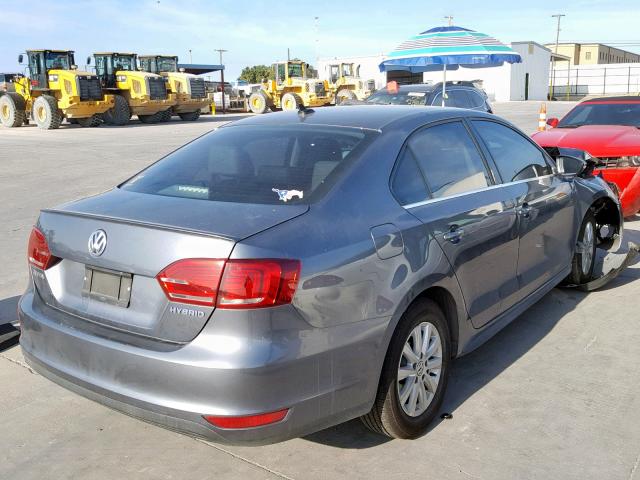 3VW637AJ9EM216948 - 2014 VOLKSWAGEN JETTA HYBR GRAY photo 4