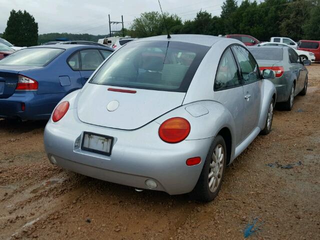 3VWCK31C75M400513 - 2005 VOLKSWAGEN NEW BEETLE 银色 照片 4