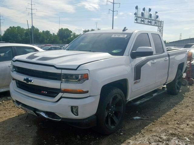 1GCVKREC3HZ383365 - 2017 CHEVROLET SILVERADO WHITE photo 2