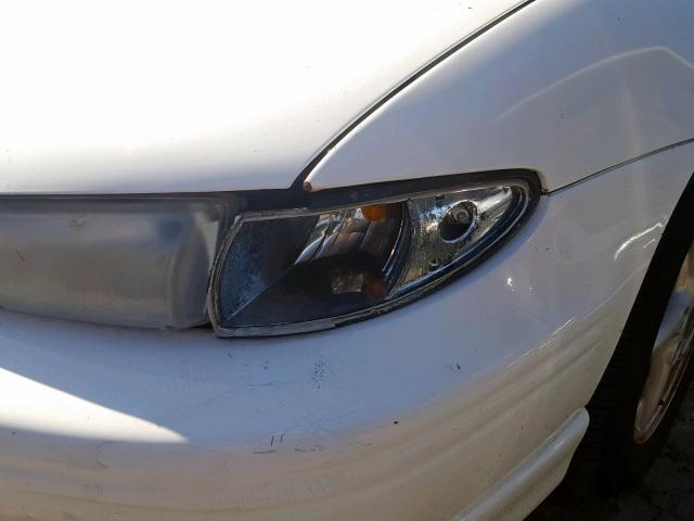 1G2WK52J93F151531 - 2003 PONTIAC GRAND PRIX WHITE photo 9