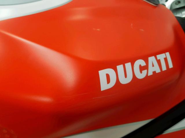 ZDM14B1W0JB007564 - 2018 DUCATI SUPERBIKE RED photo 16