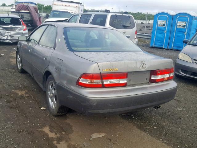 JT8BF28G2Y5094562 - 2000 LEXUS ES 300 GRAY photo 3