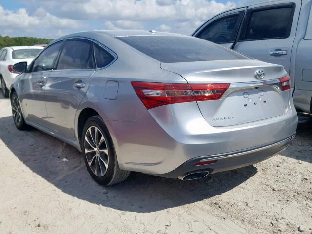 4T1BK1EB1JU266250 - 2018 TOYOTA AVALON XLE SILVER photo 3