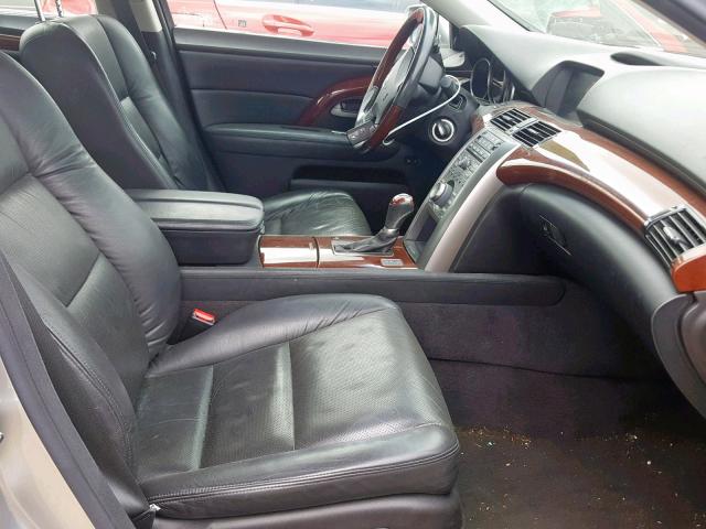 JH4KB2F64AC000334 - 2010 ACURA RL SILVER photo 5