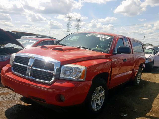 1D7HE42KX6S679479 - 2006 DODGE DAKOTA SLT RED photo 2