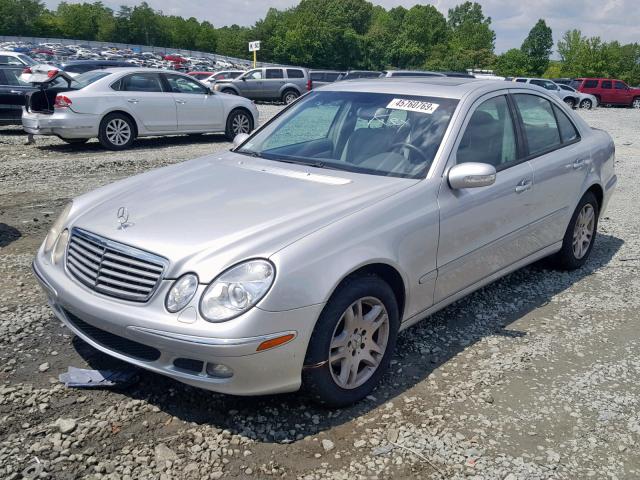 WDBUF26J55A662426 - 2005 MERCEDES-BENZ E 320 CDI SILVER photo 2