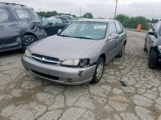 1N4DL01D4XC118240 - 1999 NISSAN ALTIMA XE SILVER photo 2