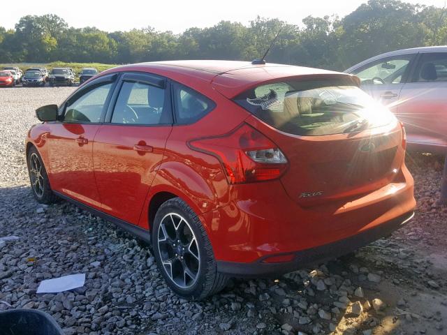1FAHP3K25CL298844 - 2012 FORD FOCUS SE RED photo 3