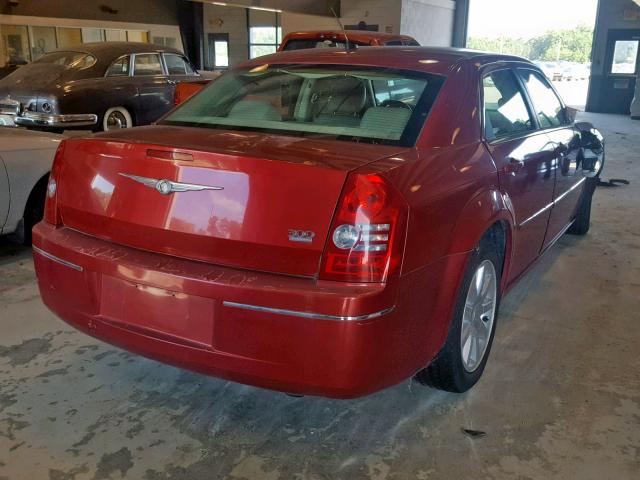 2C3LA53G48H272191 - 2008 CHRYSLER 300 TOURIN RED photo 4