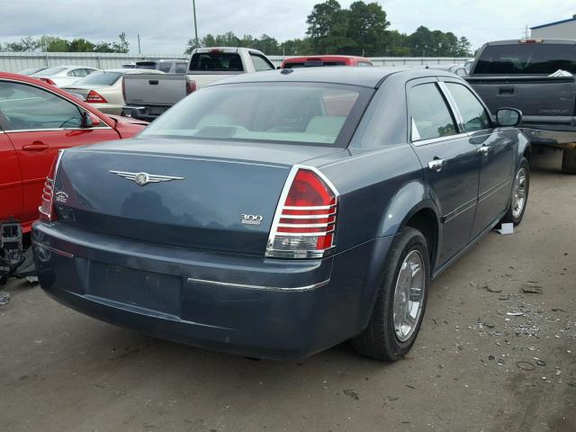 2C3AA53GX5H545394 - 2005 CHRYSLER 300 TOURIN BLUE photo 4