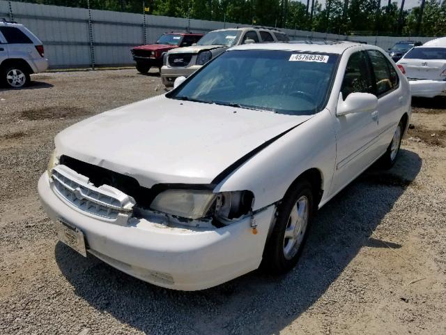 1N4DL01D8WC127036 - 1998 NISSAN ALTIMA XE WHITE photo 2