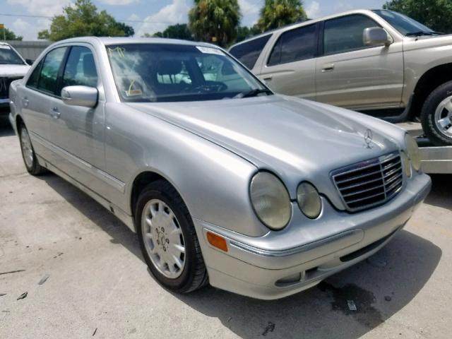 WDBJF65J7YB155280 - 2000 MERCEDES-BENZ E 320 SILVER photo 1