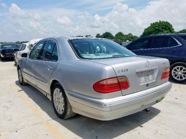 WDBJF65J7YB155280 - 2000 MERCEDES-BENZ E 320 SILVER photo 3