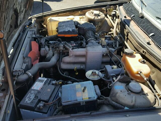 WBAFF8407E9476330 - 1984 BMW 733 I AUTO BROWN photo 7