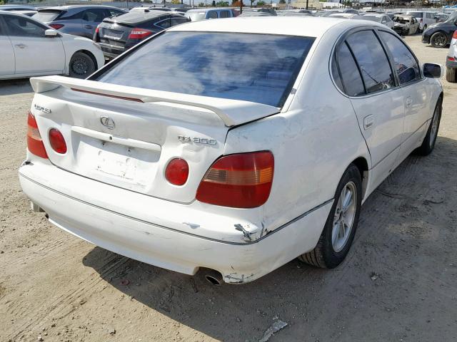 JT8BD68S7W0030366 - 1998 LEXUS GS 300 WHITE photo 4