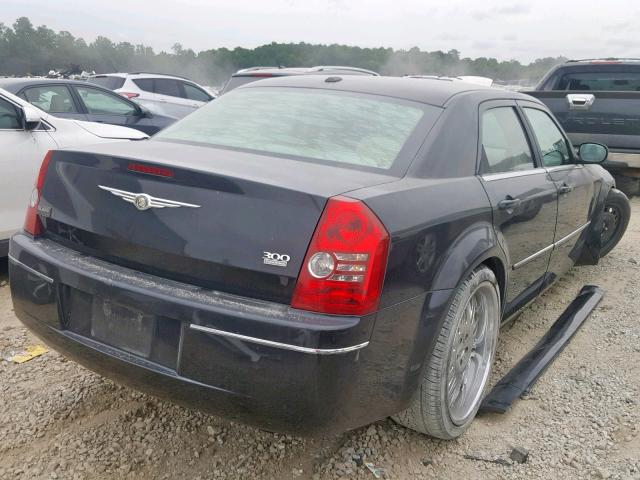 2C3KA53VX9H592188 - 2009 CHRYSLER 300 TOURIN BLACK photo 4