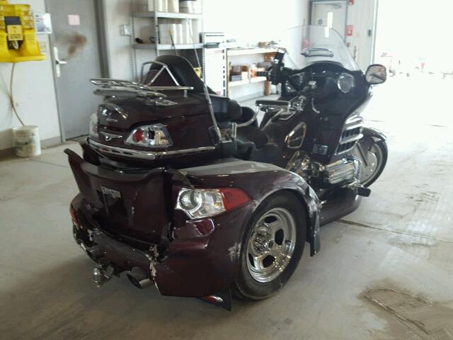 1HFSC47H27A601374 - 2007 HONDA GL1800 MAROON photo 4