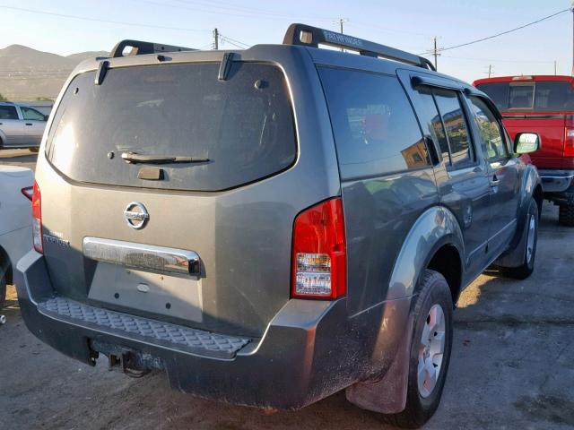 5N1AR18W86C653817 - 2006 NISSAN PATHFINDER GRAY photo 4