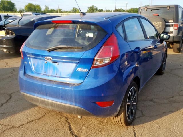 3FADP4EJ1KM129540 - 2019 FORD FIESTA SE BLUE photo 4