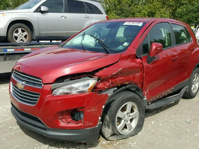 KL7CJPSB5FB223520 - 2015 CHEVROLET TRAX 1LS MAROON photo 9