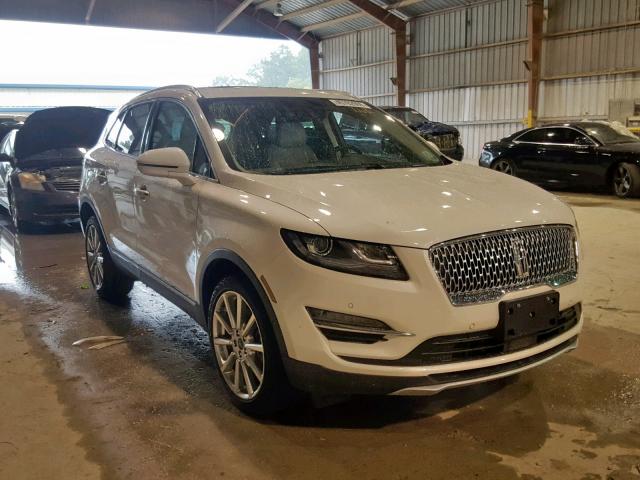 5LMCJ3C94KUL31500 - 2019 LINCOLN MKC RESERV WHITE photo 1