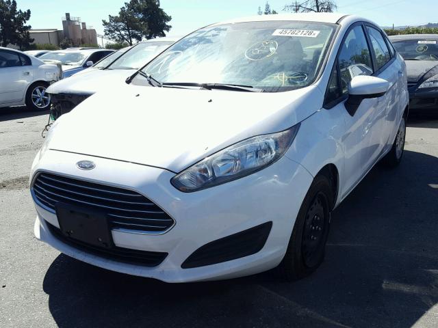 3FADP4AJ5EM186866 - 2014 FORD FIESTA S WHITE photo 2