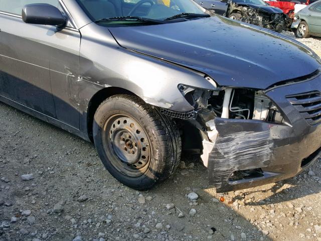 4T4BE46K89R132800 - 2009 TOYOTA CAMRY BASE GRAY photo 9