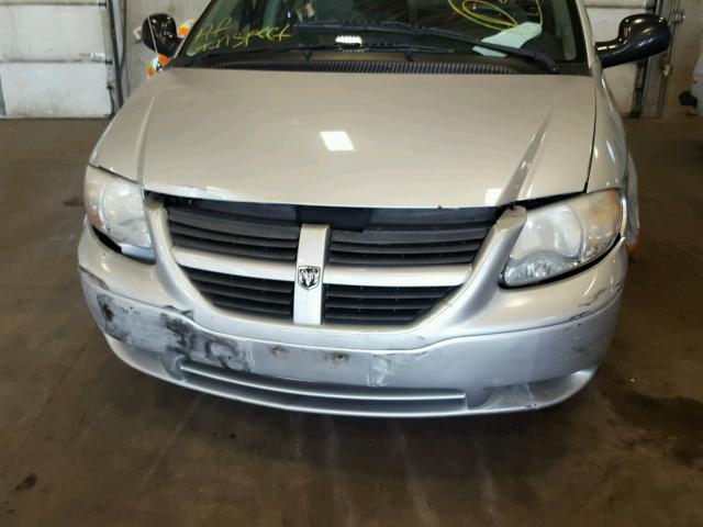 1D4GP45R86B582776 - 2006 DODGE CARAVAN SX SILVER photo 9