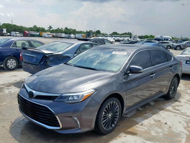 4T1BK1EB0JU289180 - 2018 TOYOTA AVALON XLE GRAY photo 2