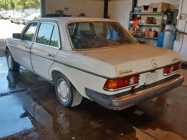 WDBAB30A6BB251118 - 1981 MERCEDES-BENZ 300 D WHITE photo 3