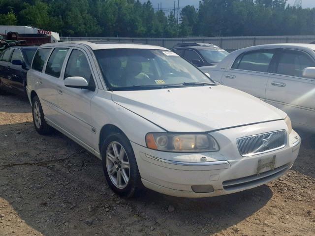 YV1SW592552518023 - 2005 VOLVO V70 FWD WHITE photo 1