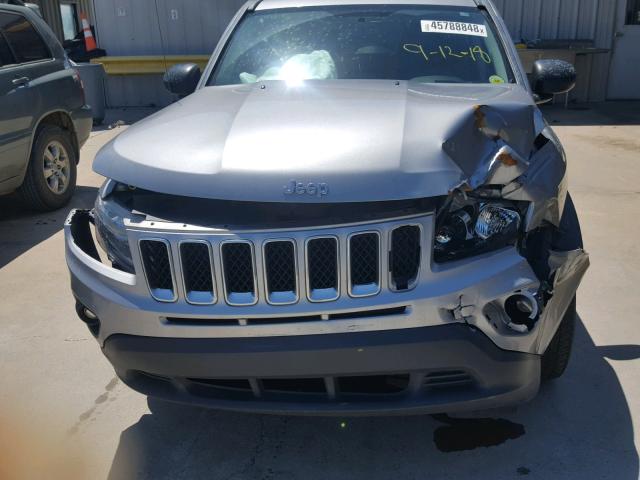 1C4NJCBA4GD568393 - 2016 JEEP COMPASS SP Gümüş foto 9