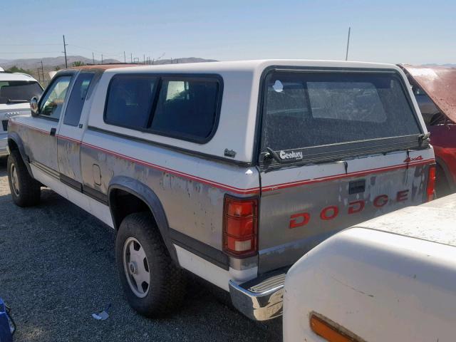 1B7GG23Y6PS291660 - 1993 DODGE DAKOTA WHITE photo 3