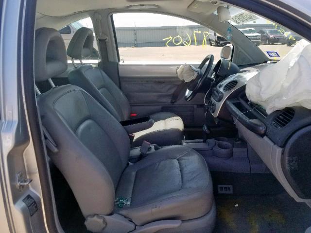 3VWDD21C21M464803 - 2001 VOLKSWAGEN NEW BEETLE SILVER photo 5
