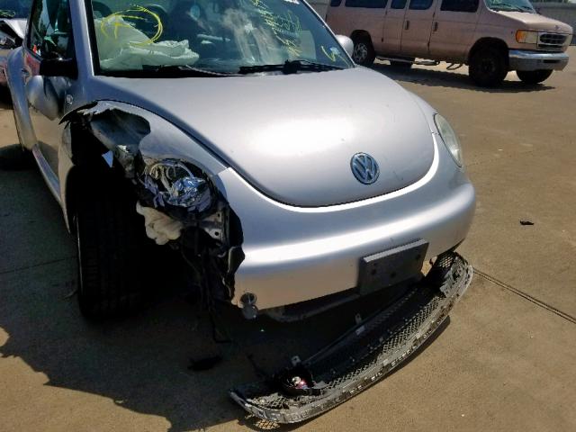 3VWDD21C21M464803 - 2001 VOLKSWAGEN NEW BEETLE SILVER photo 9