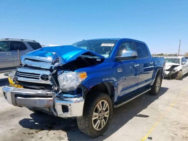 5TFAY5F15HX642713 - 2017 TOYOTA TUNDRA CRE BLUE photo 2