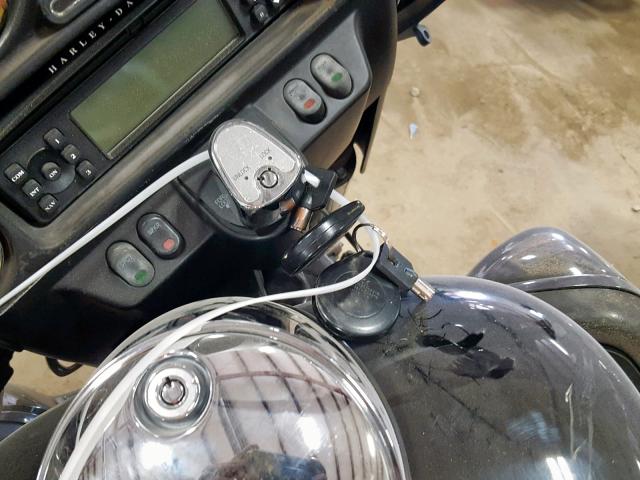 1HD1FC4168Y694390 - 2008 HARLEY-DAVIDSON FLHTCUI BLACK photo 5