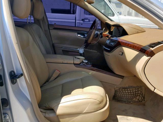 WDDNG7BB2BA367896 - 2011 MERCEDES-BENZ S 550 SILVER photo 5