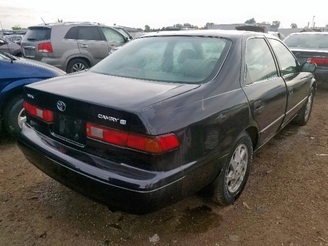 4T1BF28K8WU072683 - 1998 TOYOTA CAMRY CE BLACK photo 4