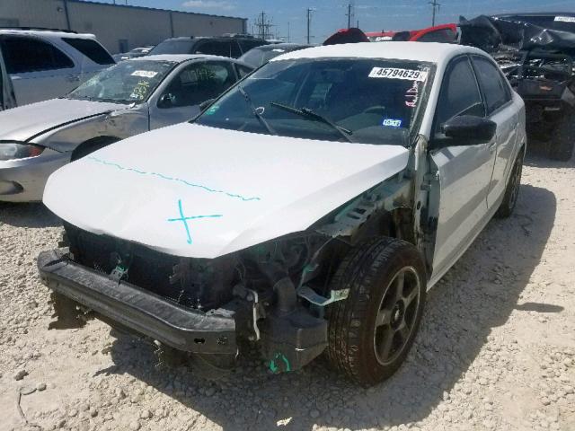 3VW2K7AJ7FM350540 - 2015 VOLKSWAGEN JETTA BASE WHITE photo 2