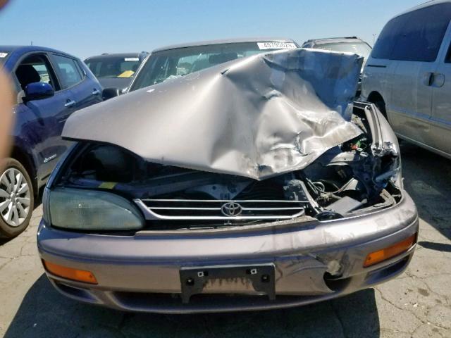 4T1BG12K0TU800539 - 1996 TOYOTA CAMRY DX GRAY photo 9