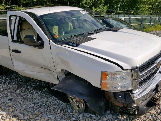 1GCHK24K18E127584 - 2008 CHEVROLET SILVERADO WHITE photo 9