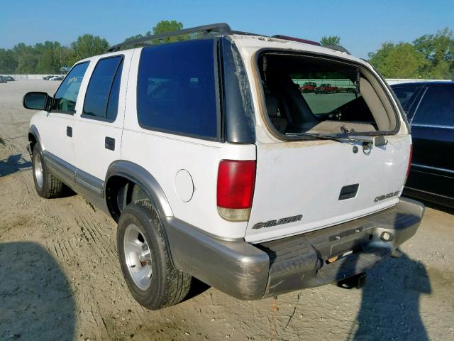 1GNCS13W7Y2265504 - 2000 CHEVROLET BLAZER WHITE photo 3