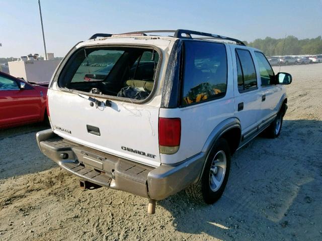 1GNCS13W7Y2265504 - 2000 CHEVROLET BLAZER WHITE photo 4