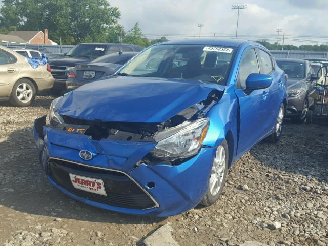 3MYDLBZV1GY131846 - 2016 TOYOTA SCION IA BLUE photo 2