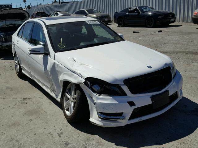 WDDGF4HB7EA901545 - 2014 MERCEDES-BENZ C 250 WHITE photo 1